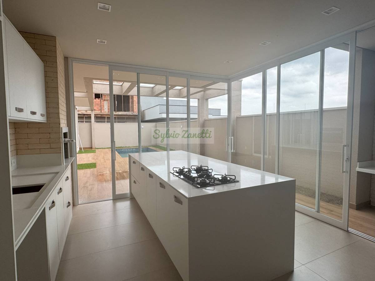 Linda residência terrea de alto padrão com piscina no Condomínio Santorini - Sylvio Zanetti Corretor de Imóveis