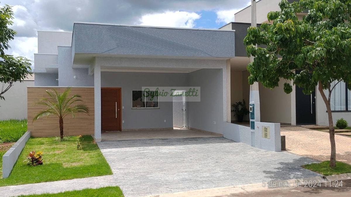 Linda residência terrea no Condomínio Terras da Estância Ala do Bosque - Sylvio Zanetti Corretor de Imóveis