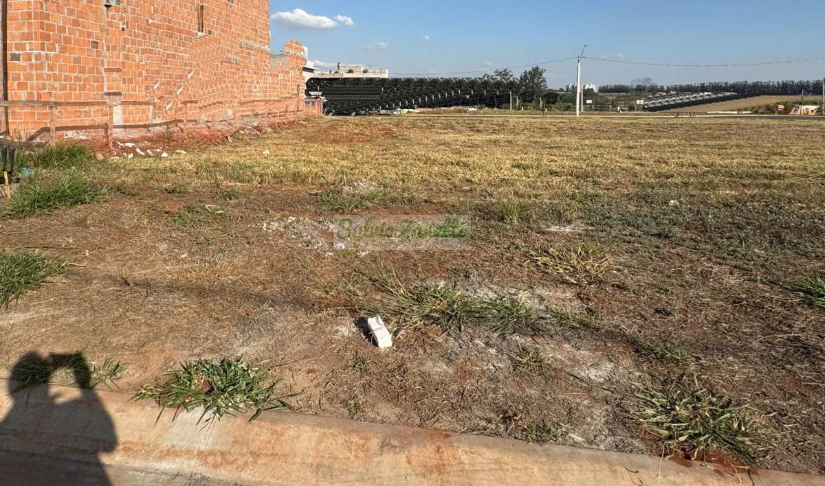 Terreno no Residencial 12x25 - 300m2 no Condomínio Acácias - Paulínia-SP - Sylvio Zanetti Corretor de Imóveis