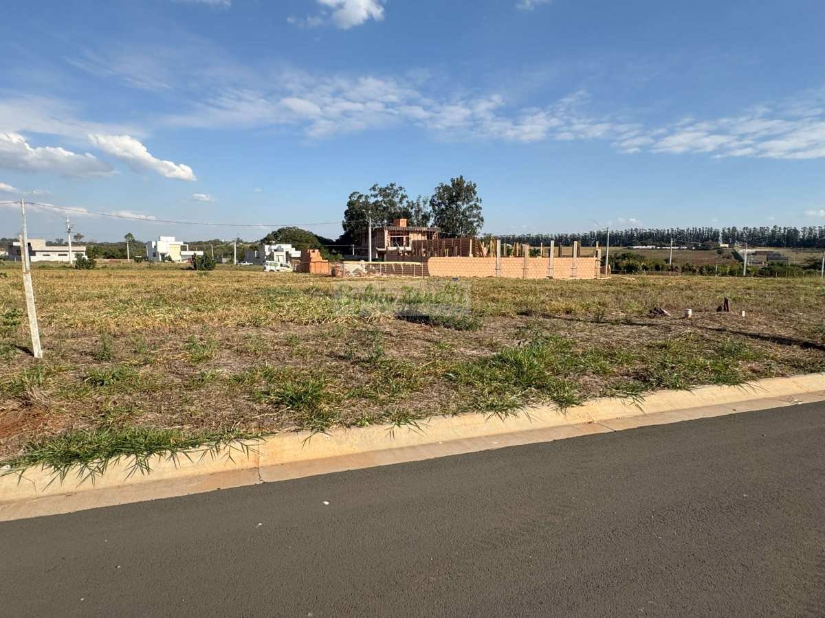 Terreno no Residencial 12x25 - 300m2 no Condomínio Acácias - Paulínia-SP - Sylvio Zanetti Corretor de Imóveis