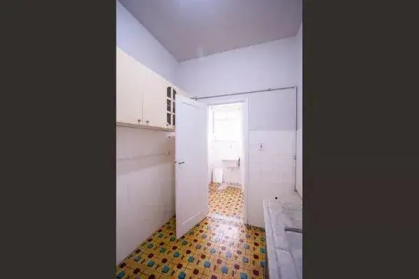 Apartamento à venda com 2 quartos, 75m² - Foto 28