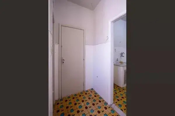 Apartamento à venda com 2 quartos, 75m² - Foto 32