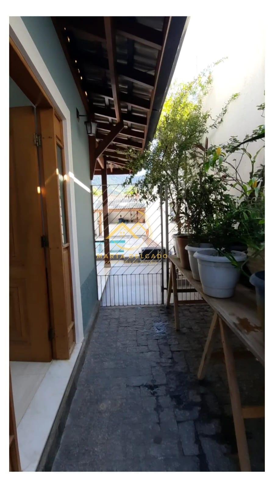  - Sobrado à venda em São Sebastião, Portal da OLaria, com 6 quartos, 372m²