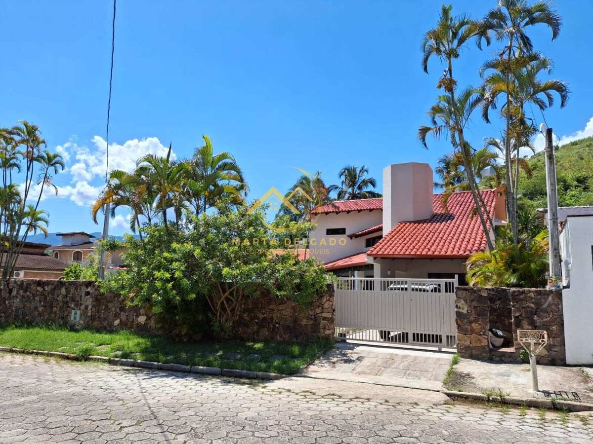 Sobrado à venda com 3 quartos, 230m² - Portal da Olaria,São Sebastião