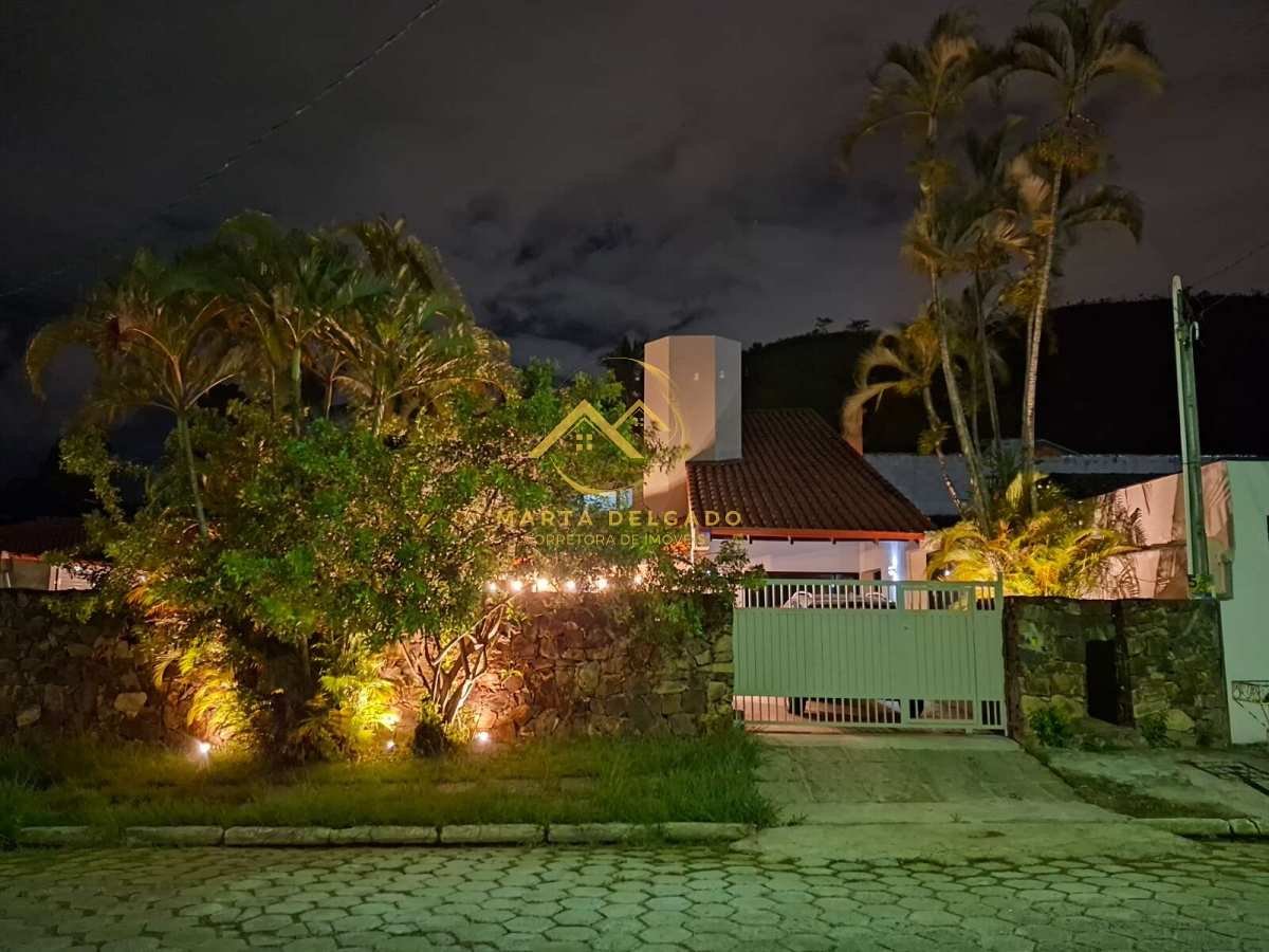 Sobrado à venda com 3 quartos, 230m² - Portal da Olaria,São Sebastião