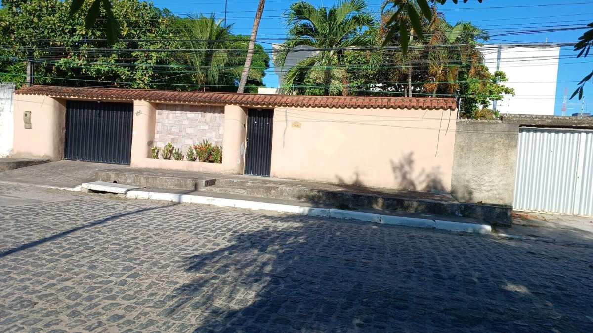 Casa para alugar em Jaboatão dos Guararapes, Candeias, com 5 quartos, 373m²