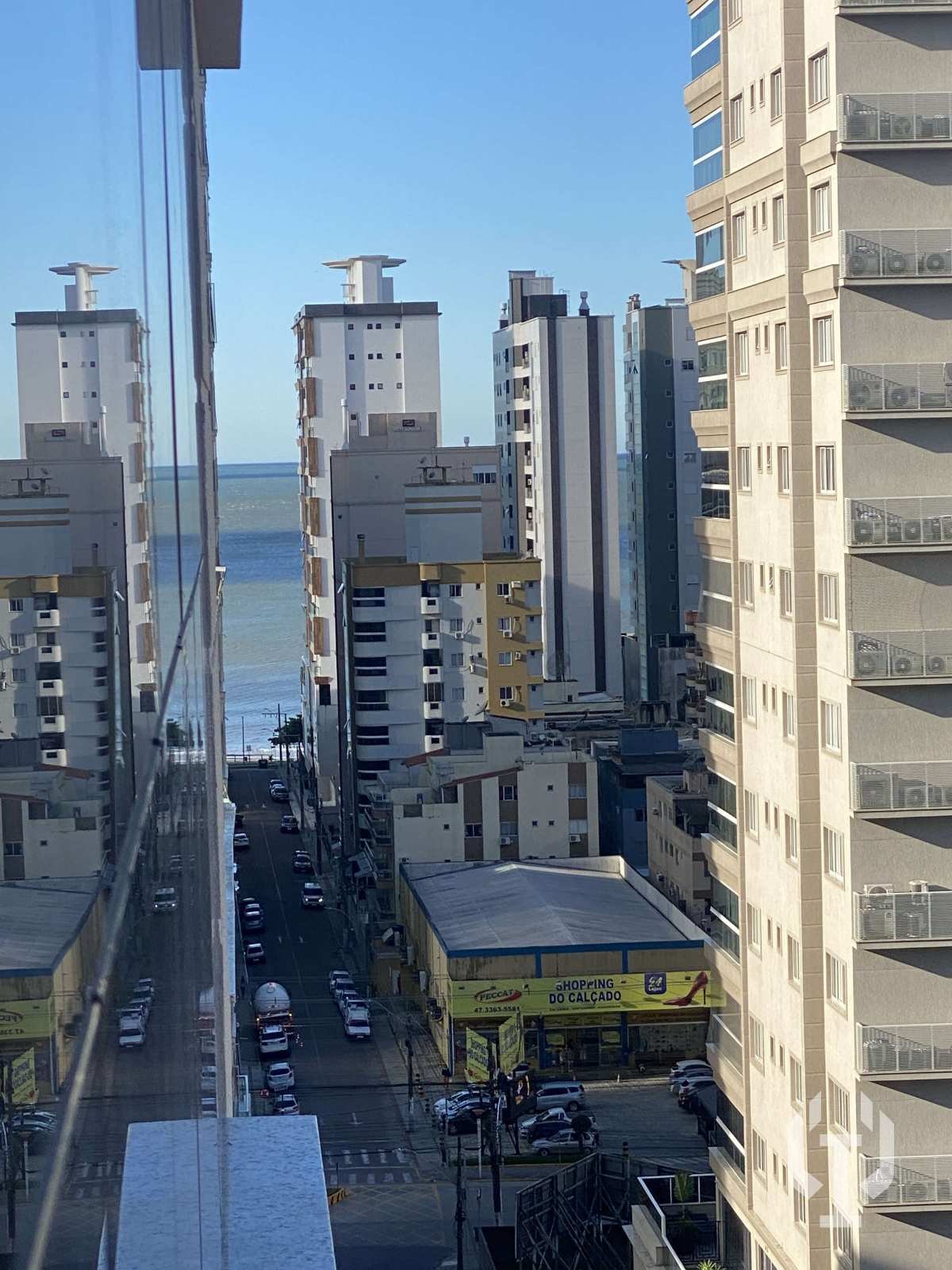  - Amplo apto pronto em 100x direto com a construtora, semi mobiliado com 3 suítes e lazer completo