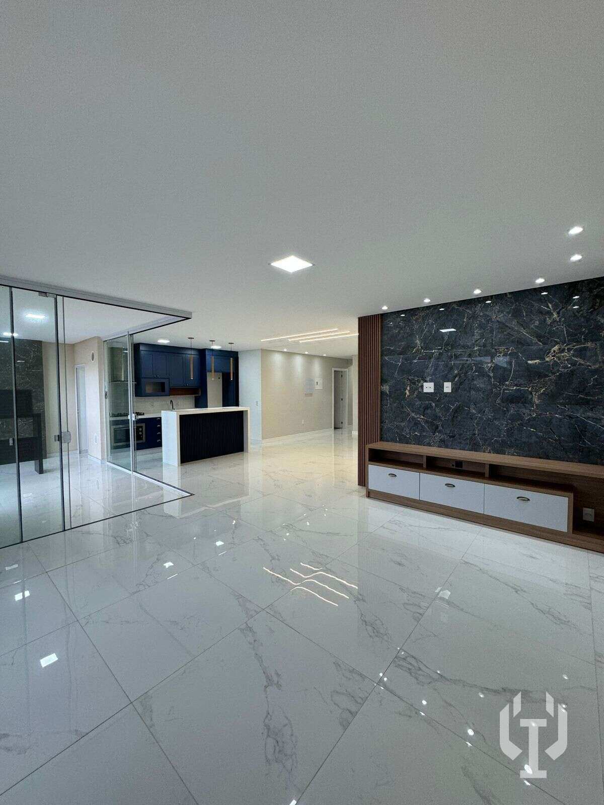 Amplo apto pronto em 100x direto com a construtora, semi mobiliado com 3 suítes e lazer completo - Invicta Itapema - Assessoria Imobiliária