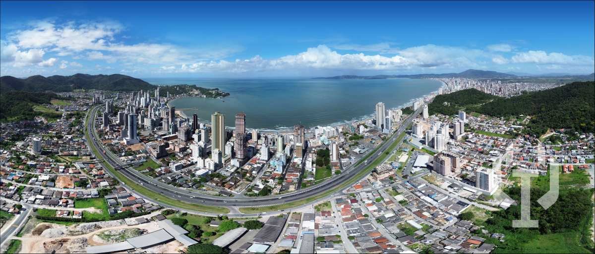  - Apartamento à venda, no Green Plaza- RHS,  em Itapema, CENTRO, com 3 quartos, 142m²