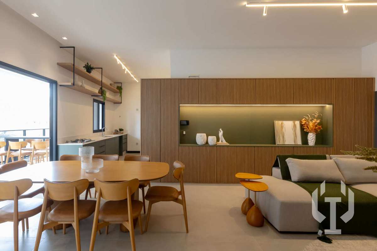 Apartamento para alugar com 4 quartos, 180m² - Foto 2