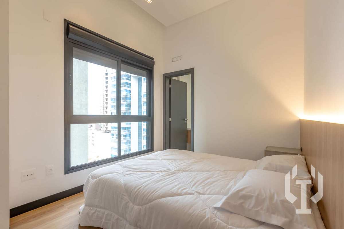 Apartamento para alugar com 4 quartos, 180m² - Foto 18