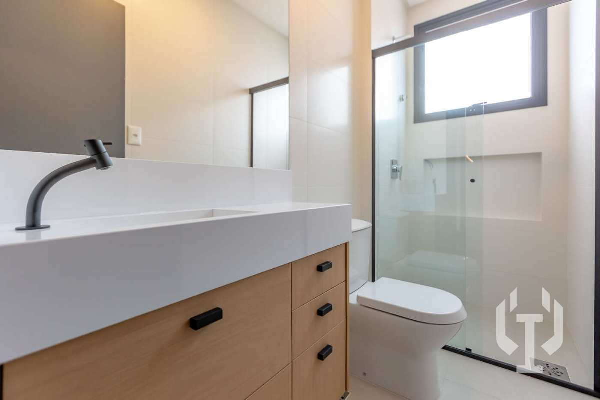 Apartamento para alugar com 4 quartos, 180m² - Foto 13