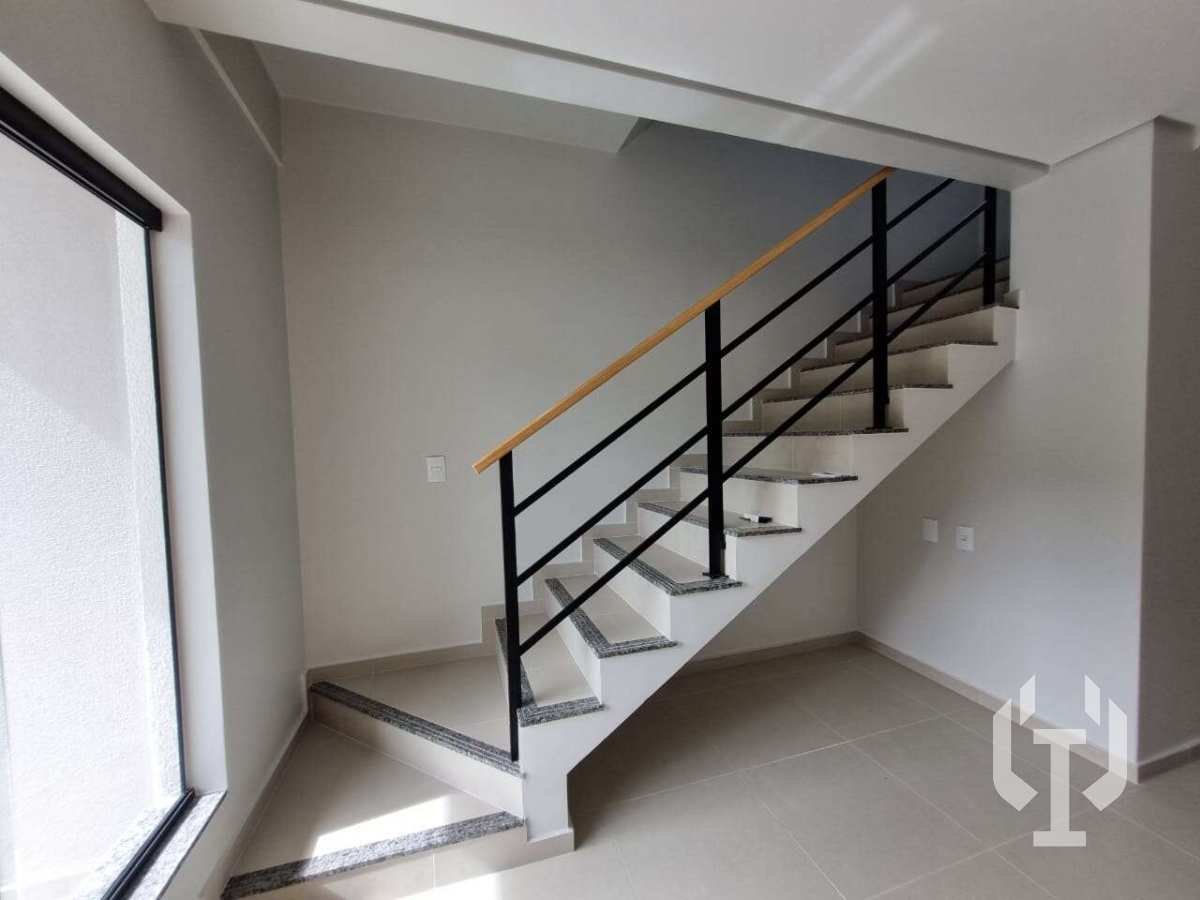  - Casa geminada à venda, no SOBRADO, , com 3 quartos, 157m²