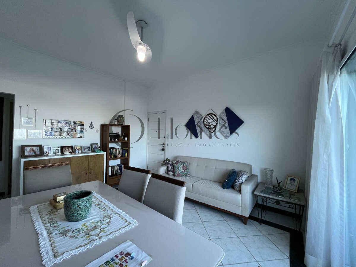  - Apartamento 2 Quartos Frente Mar com Varanda no Melhor Ponto da Av Atlântica