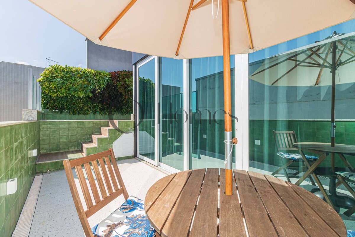  - Barra da Tijuca - Moderna Cobertura Duplex 3 Quartos Mobiliada com Piscina e Vista Mar