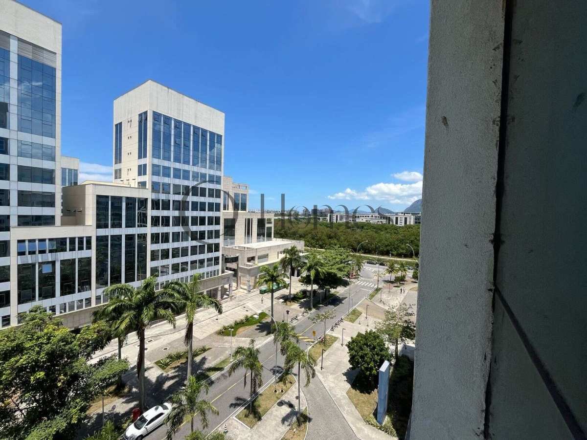  - Oportunidade Sala Comercial à Venda no One World Offices - Barra da Tijuca