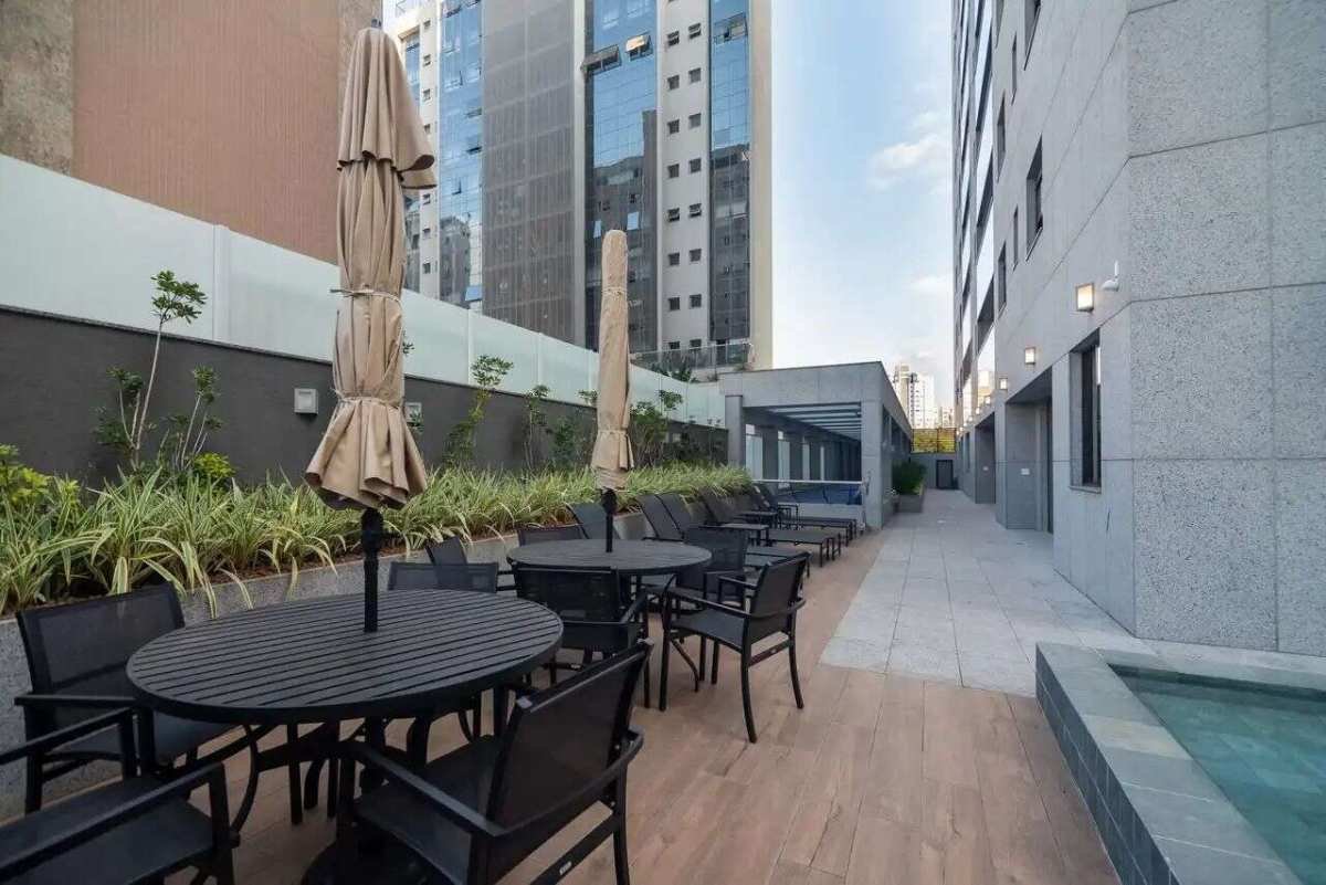 Apartamento à venda com 4 quartos, 131,00m² - Lourdes,Belo Horizonte