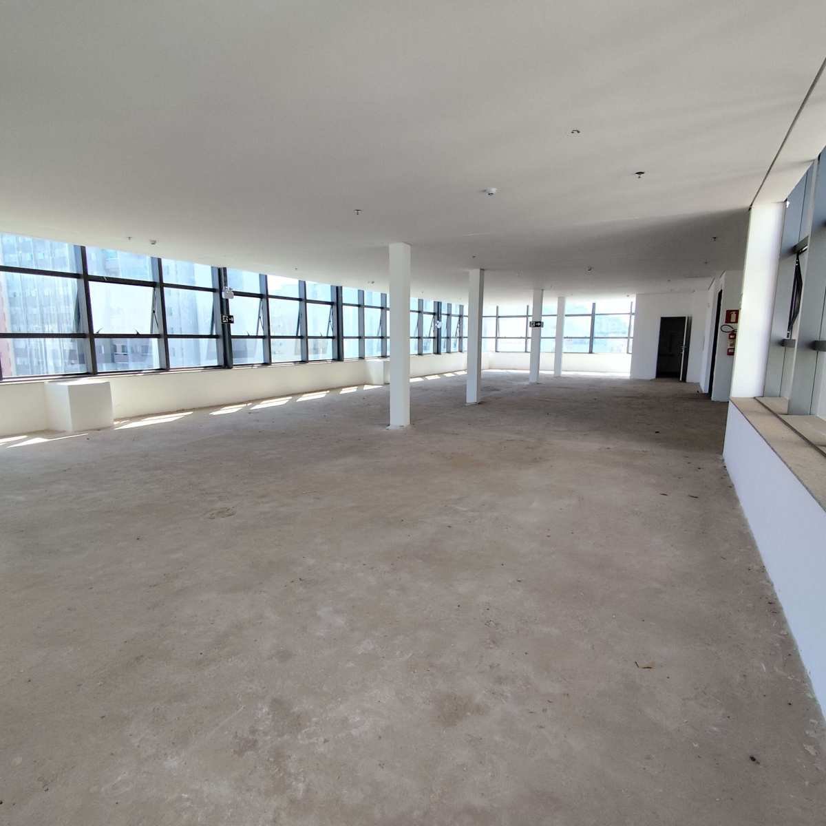 Sala comercial para venda ou locação - ,