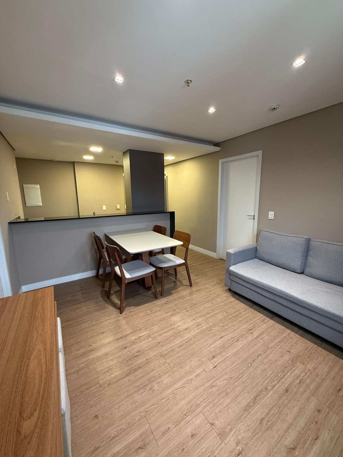 Apartamento à venda com 1 quarto - ,