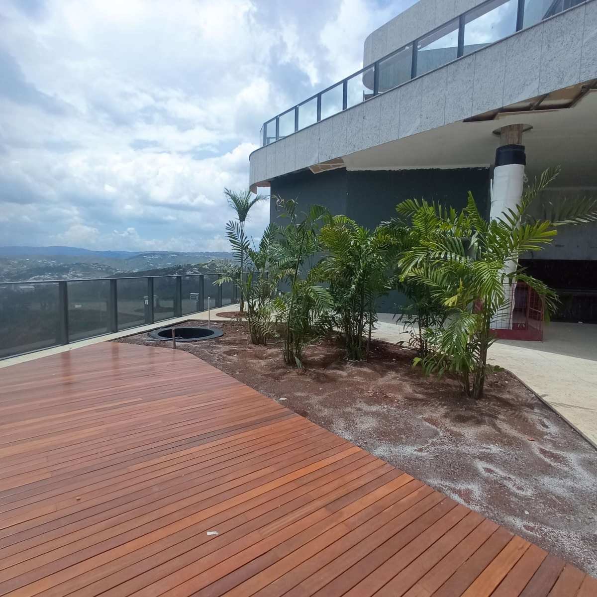  - Apartamento à venda, no Quatro Ventos, com 4 quartos, 757m²