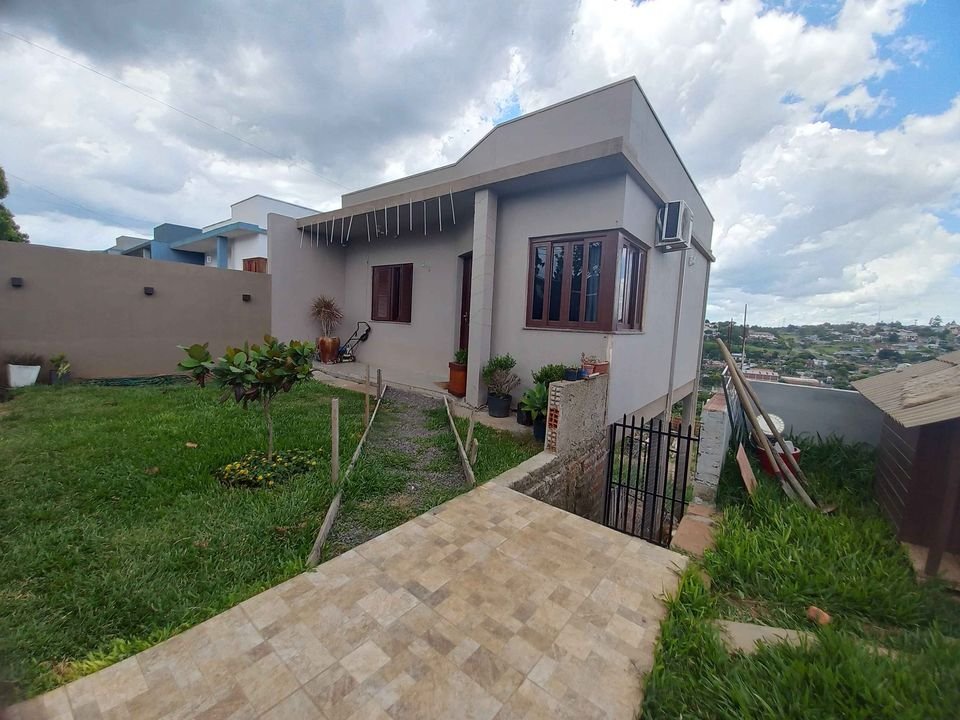 Casa com 2 quartos, 50m², à venda - São Jorge - Novo Hamburgo - Imobiliária Hoffmann