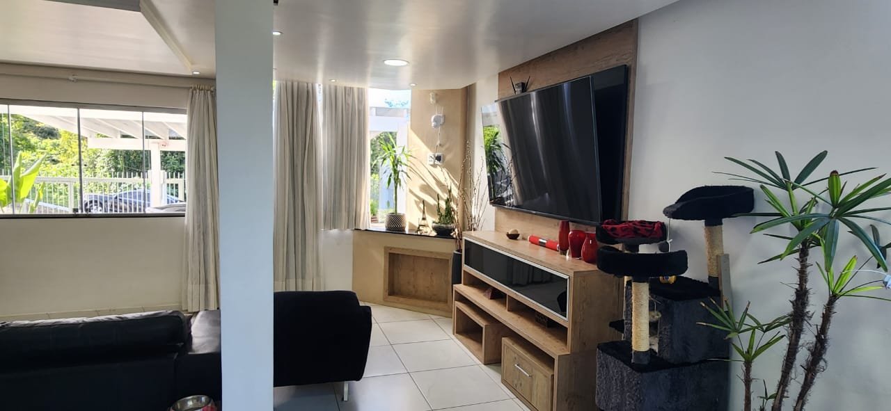 Casa com 3 quartos, 250m², à venda - União - Estância Velha - Imobiliária Hoffmann