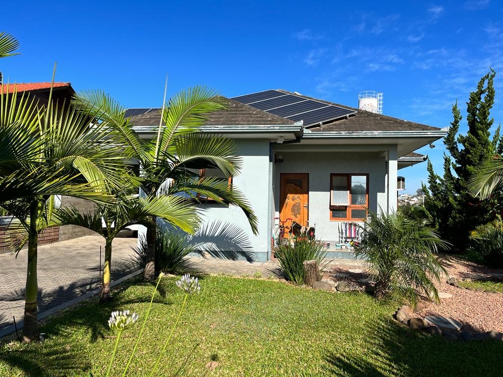 Casa com 3 quartos, 137m², à venda - Lomba Grande - Novo Hamburgo - Imobiliária Hoffmann