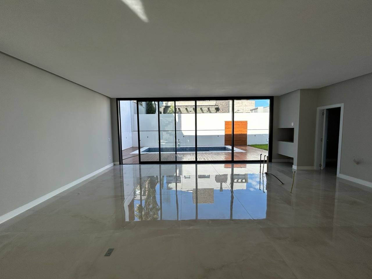 Casa de condomínio com 4 quartos, 470.09m², à venda - Encosta do Sol - Estância Velha - Imobiliária Hoffmann