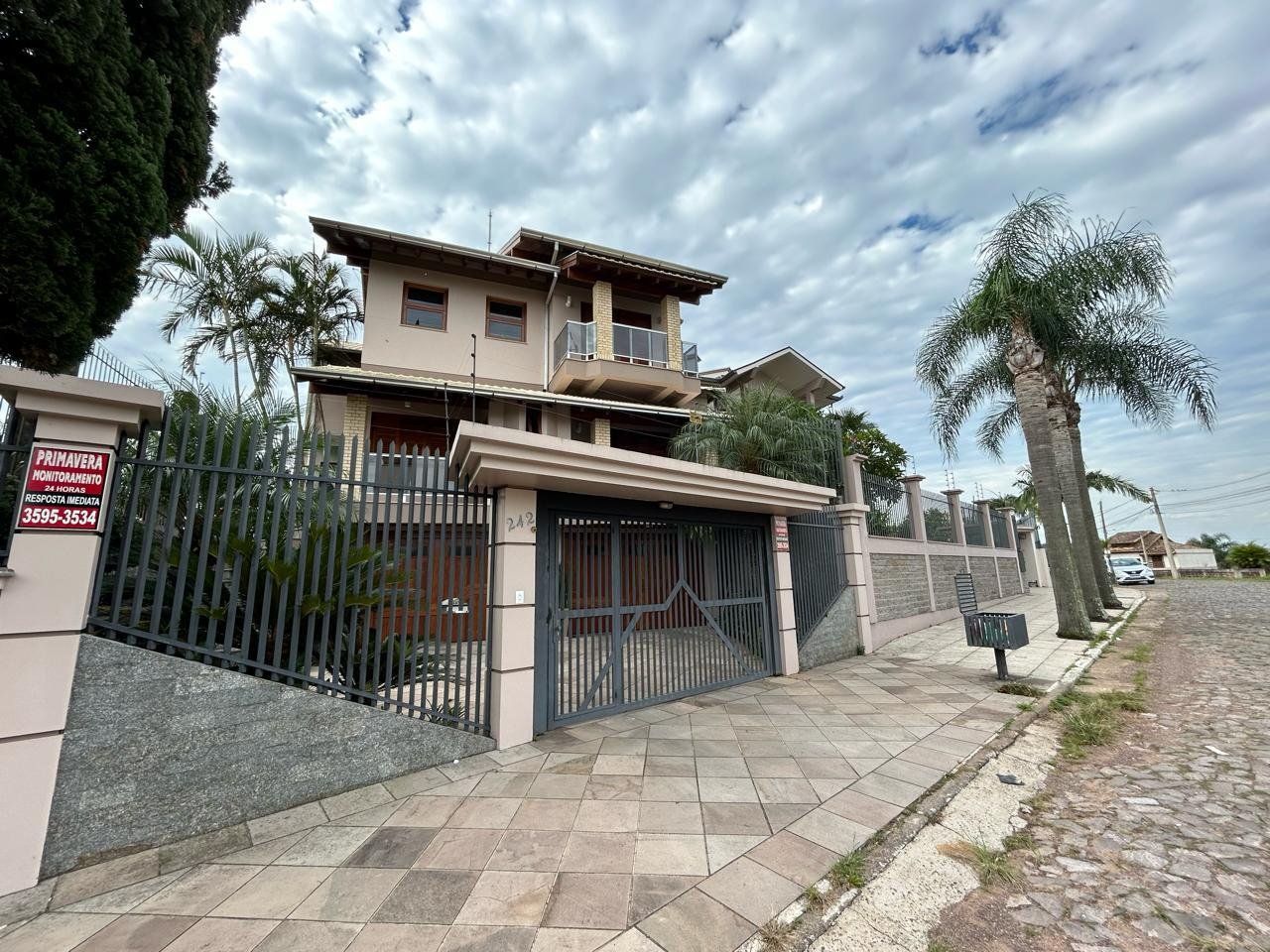 Casa com 4 quartos, 364.81m², à venda - Rincão dos Ilhéus - Estância Velha - Imobiliária Hoffmann