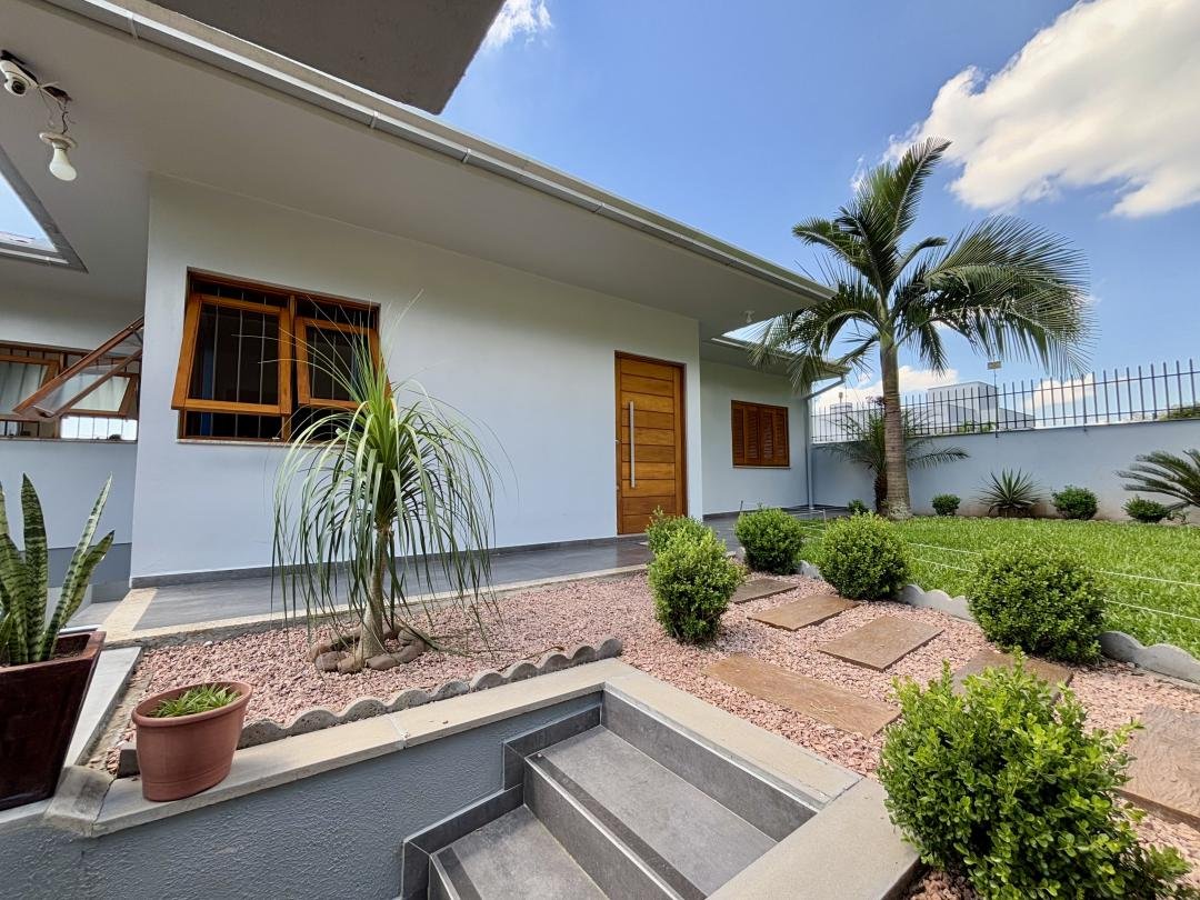 Casa com 3 quartos, 262m², à venda - União - Estância Velha - Imobiliária Hoffmann