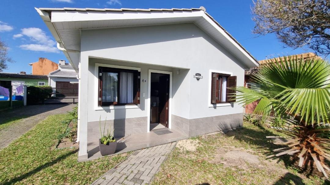 Casa/Sobrado - Bairro Balneário Atlântico - Arroio do Sal - Imobiliária Hoffmann