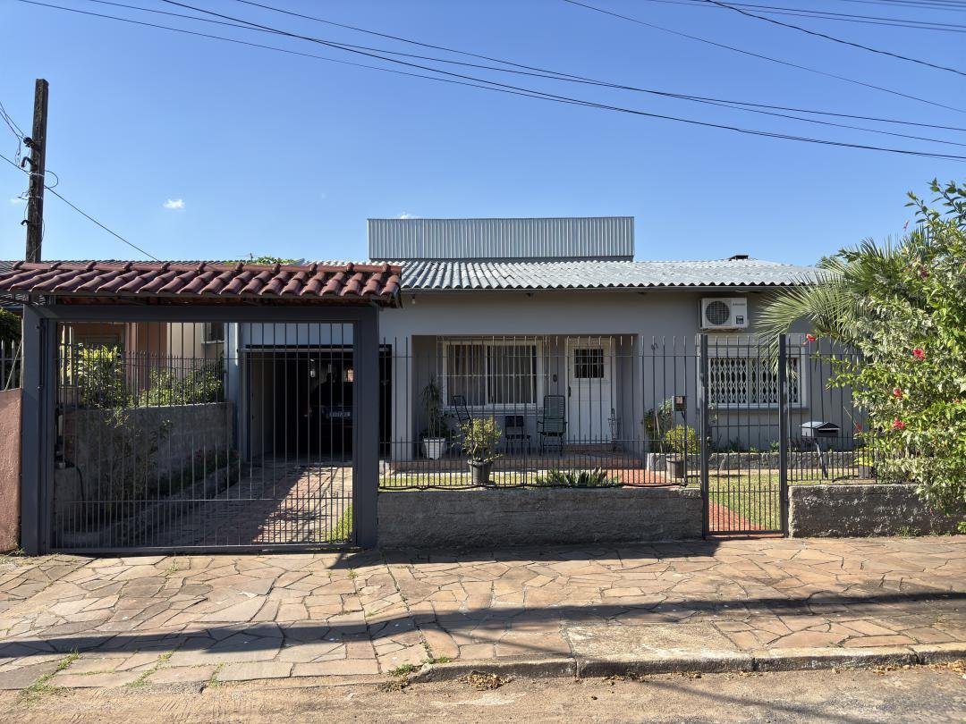 Casa com 3 quartos, 123m², à venda - Rincão dos Ilhéus - Estância Velha - Imobiliária Hoffmann