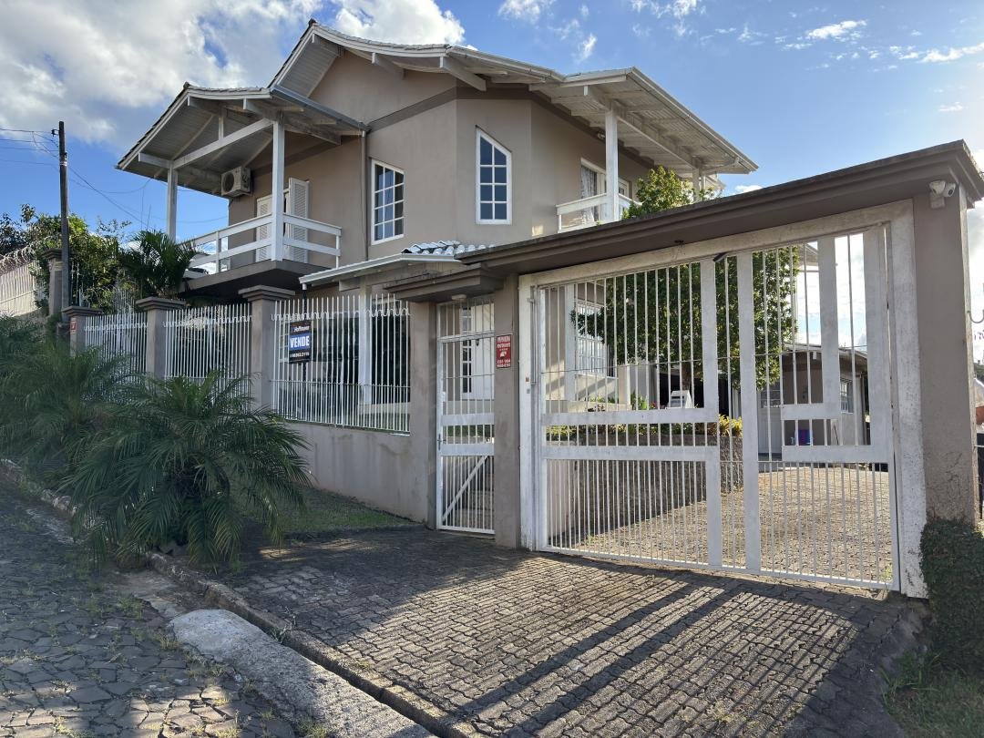 Casa com 4 quartos, 273m², à venda - Encosta do Sol - Estância Velha - Imobiliária Hoffmann