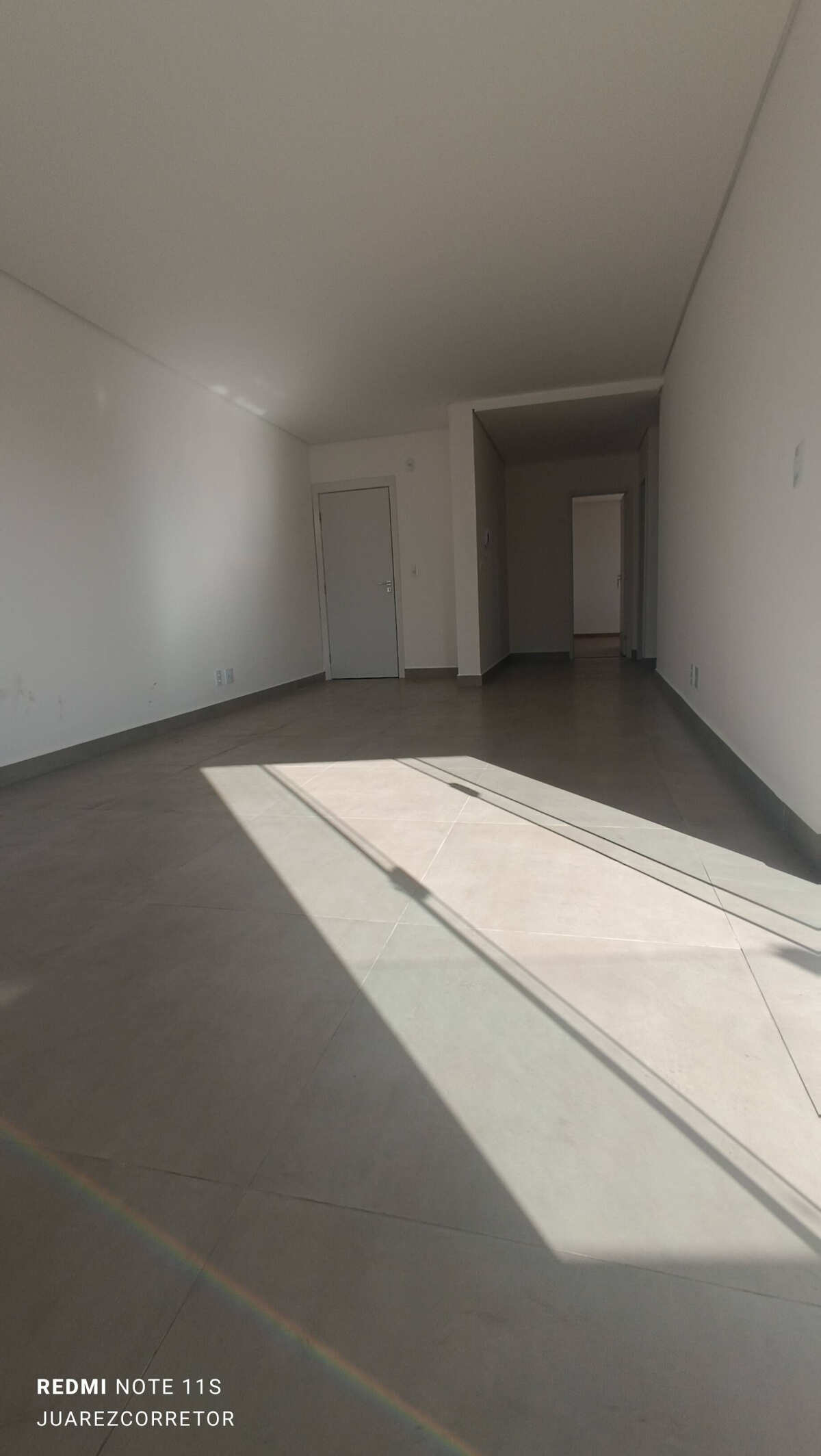 Apartamento à venda com 3 quartos, 110m² - Foto 4