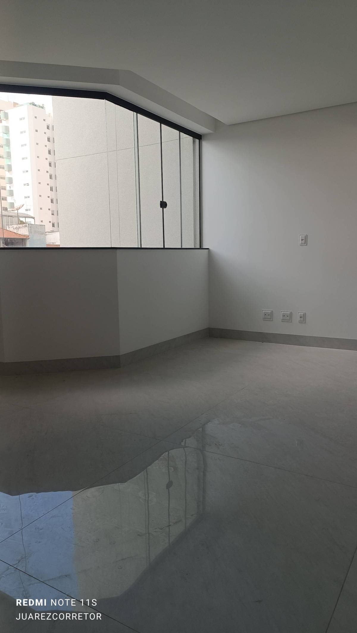 Apartamento à venda com 3 quartos, 130m² - Foto 13