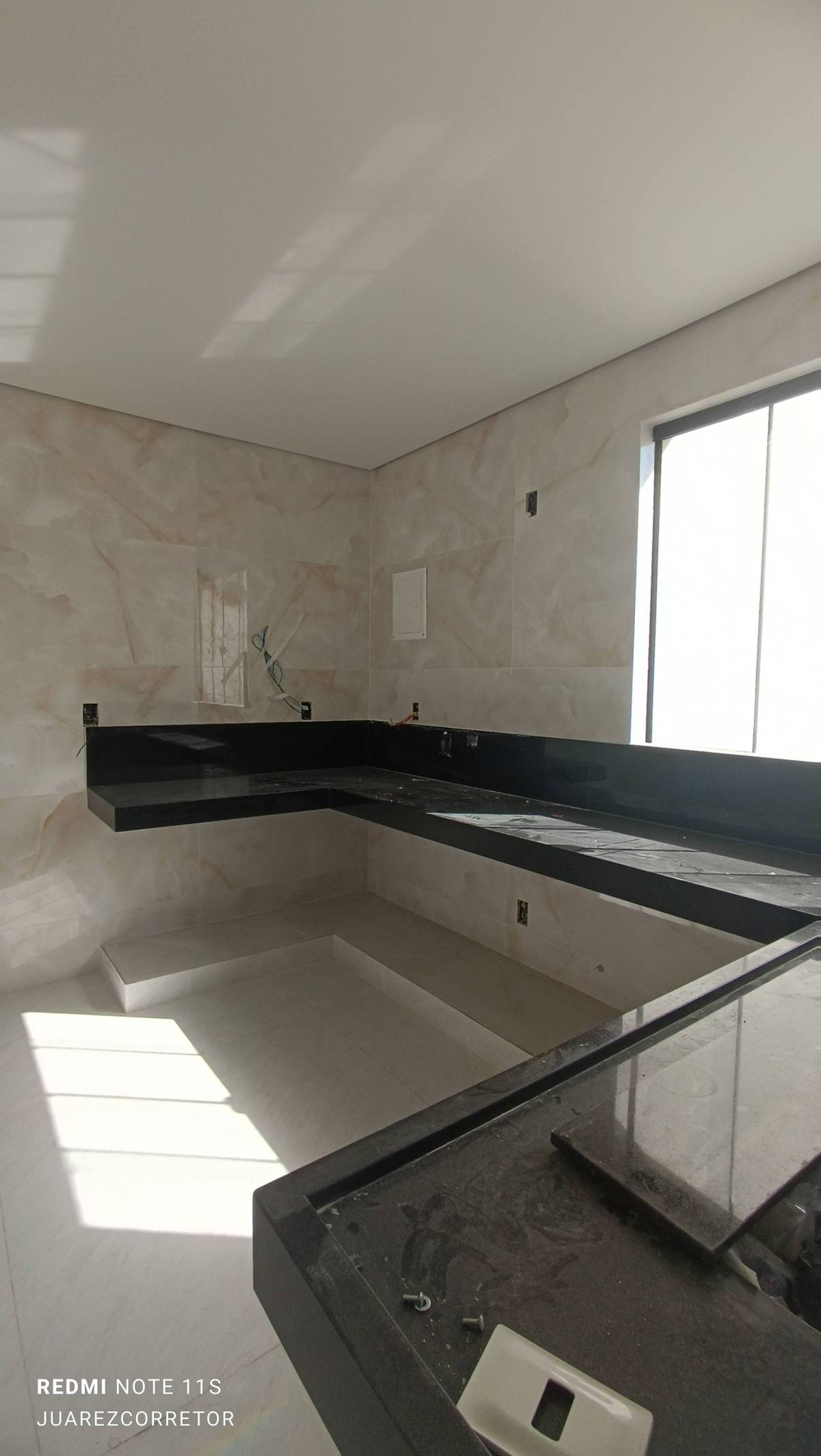 Apartamento à venda com 3 quartos, 130m² - Foto 4