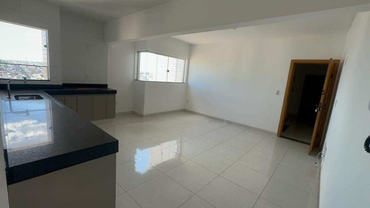 Apartamento à venda em Divinópolis, Centro, com 3 quartos, 96m²