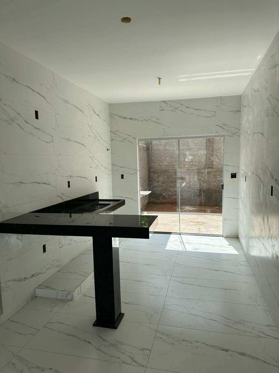 Casa à venda com 3 quartos, 72m² - Foto 12