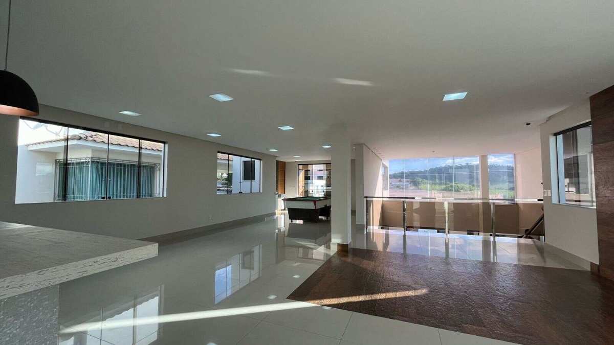 Casa à venda com 4 quartos, 450m² - Foto 14