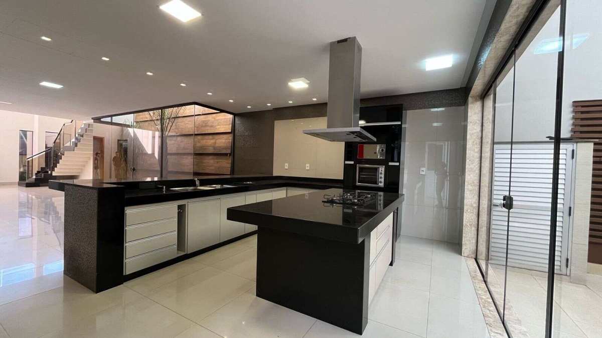Casa à venda com 4 quartos, 450m² - Foto 3