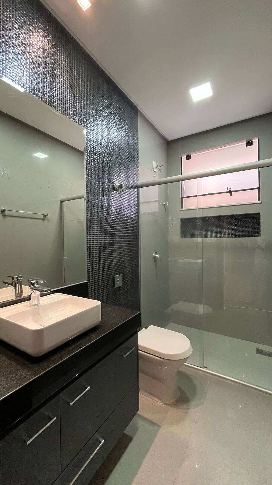 Casa à venda com 4 quartos, 450m² - Foto 9