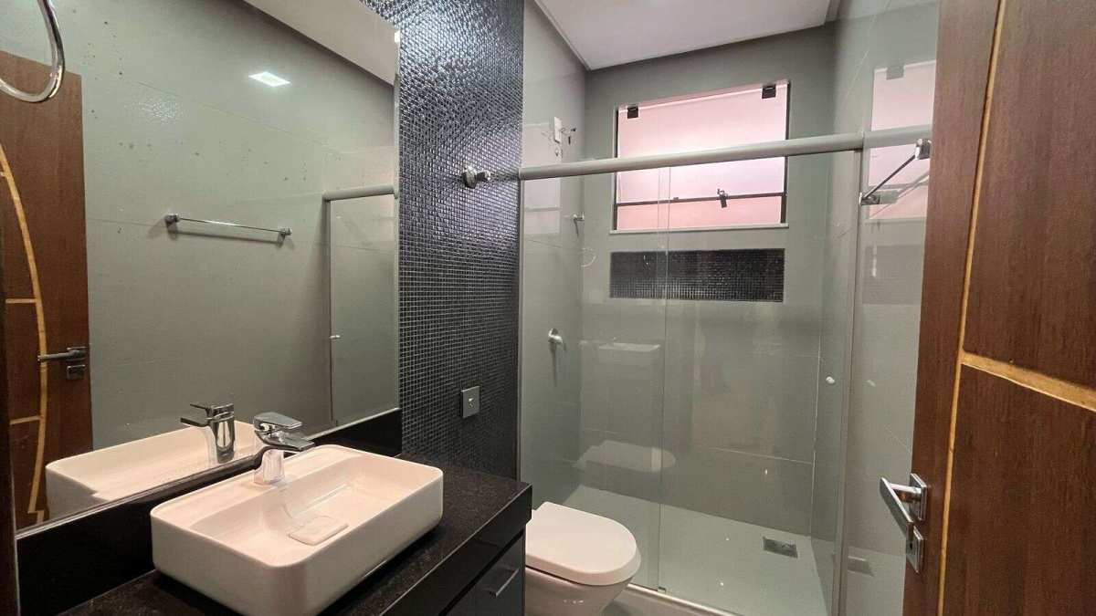 Casa à venda com 4 quartos, 450m² - Foto 10