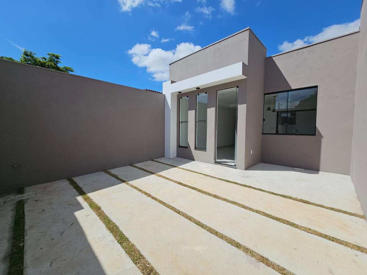Casa à venda em Divinópolis, SANTA TEREZA, com 3 quartos, 85m²