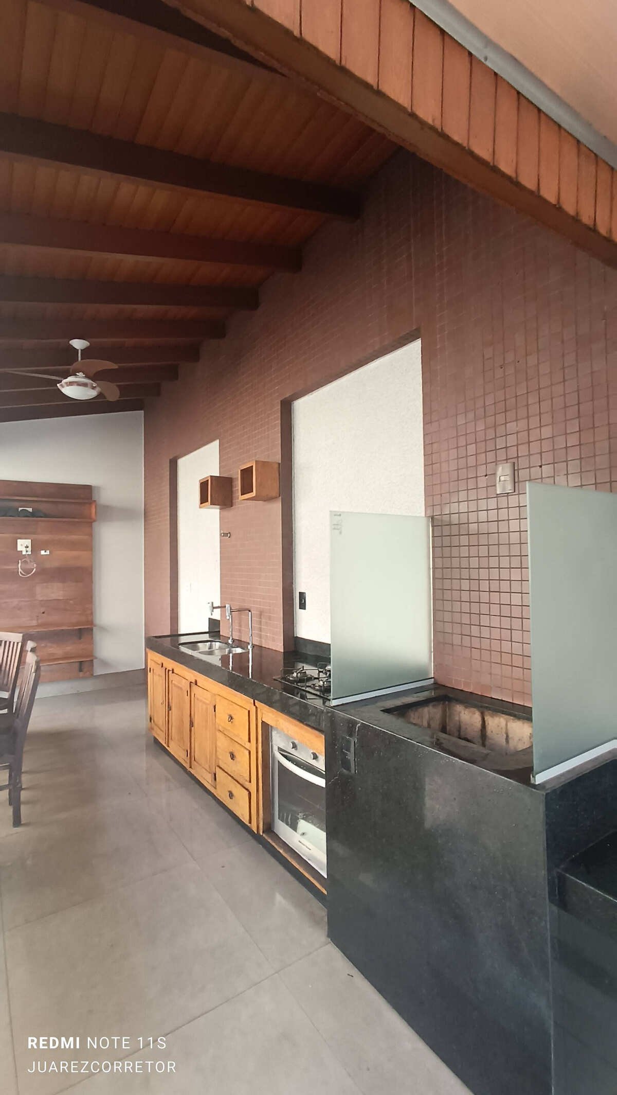 Casa à venda com 4 quartos, 225m² - Foto 14