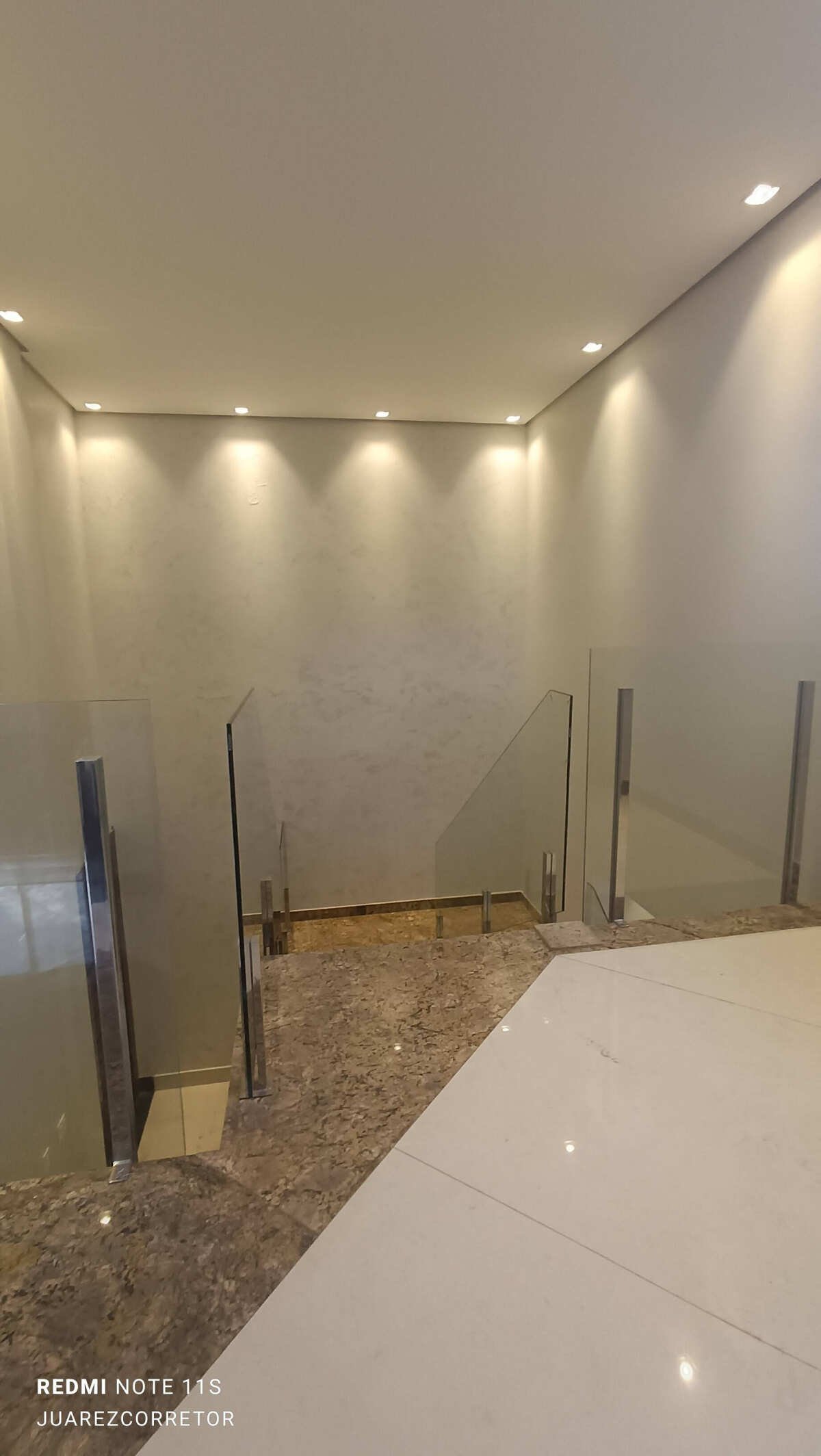 Casa à venda com 4 quartos, 225m² - Foto 31