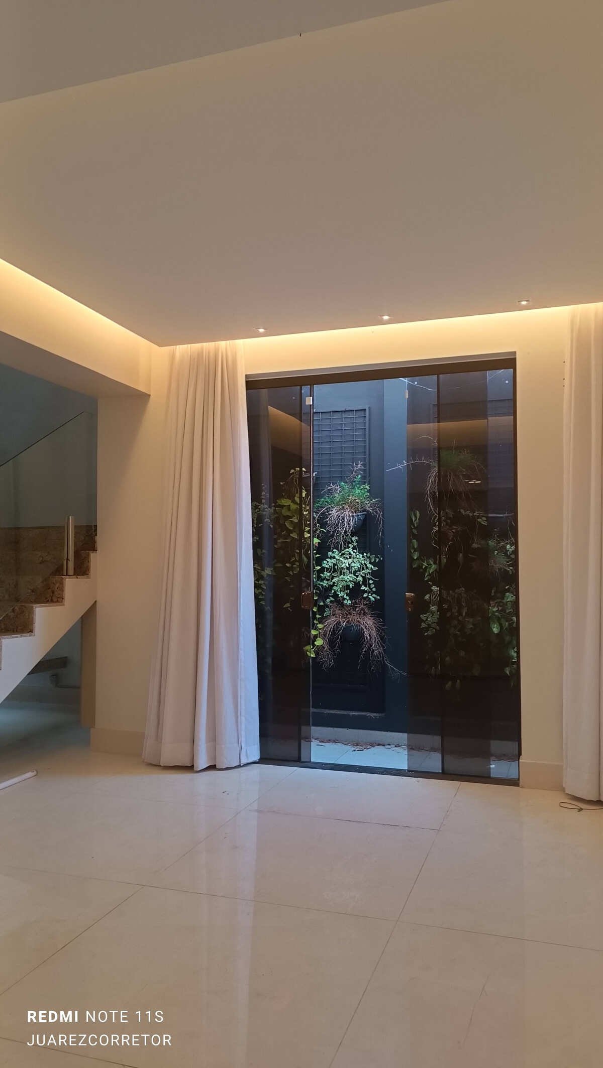 Casa à venda com 4 quartos, 225m² - Foto 11