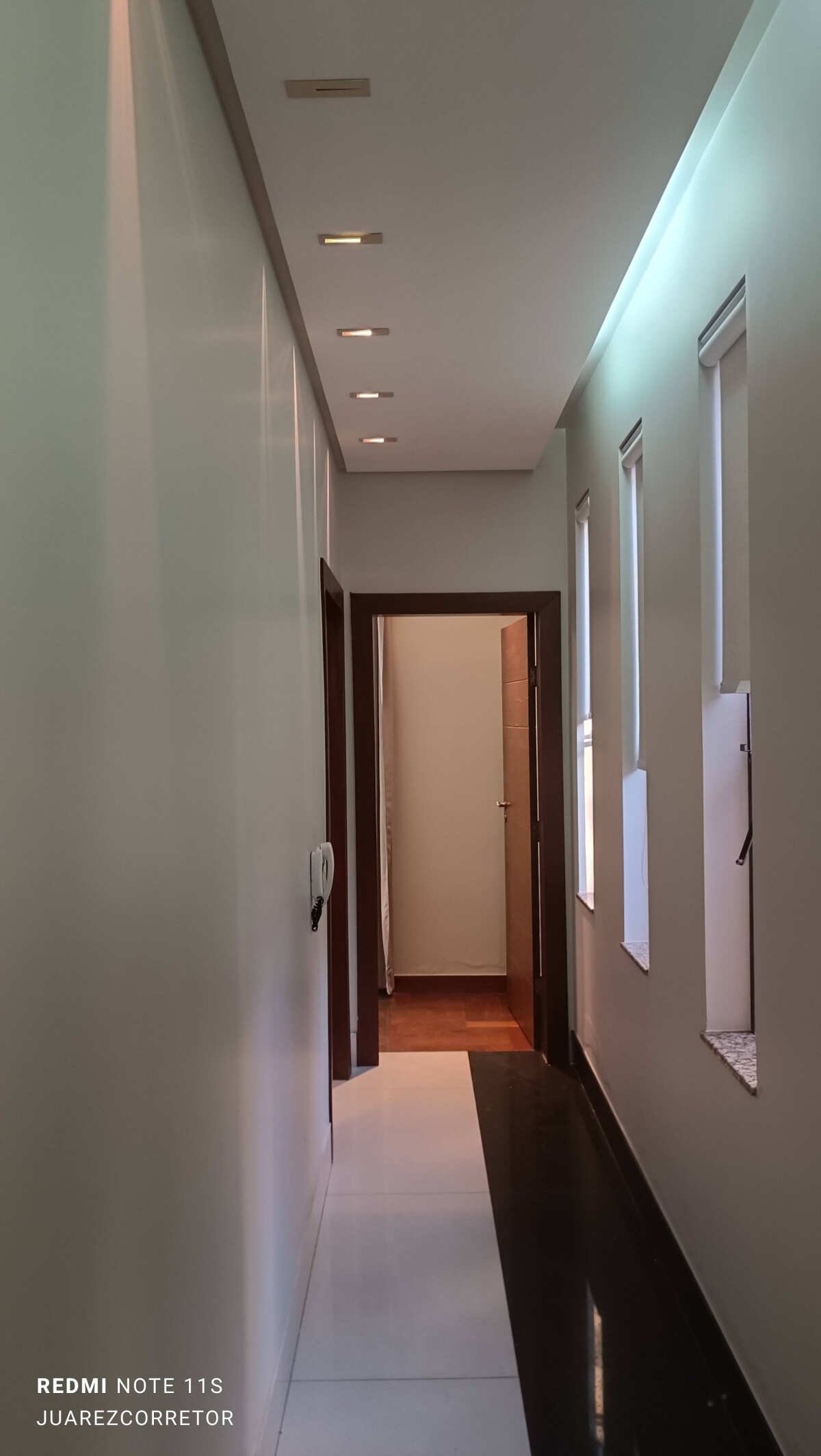 Casa à venda com 4 quartos, 225m² - Foto 30