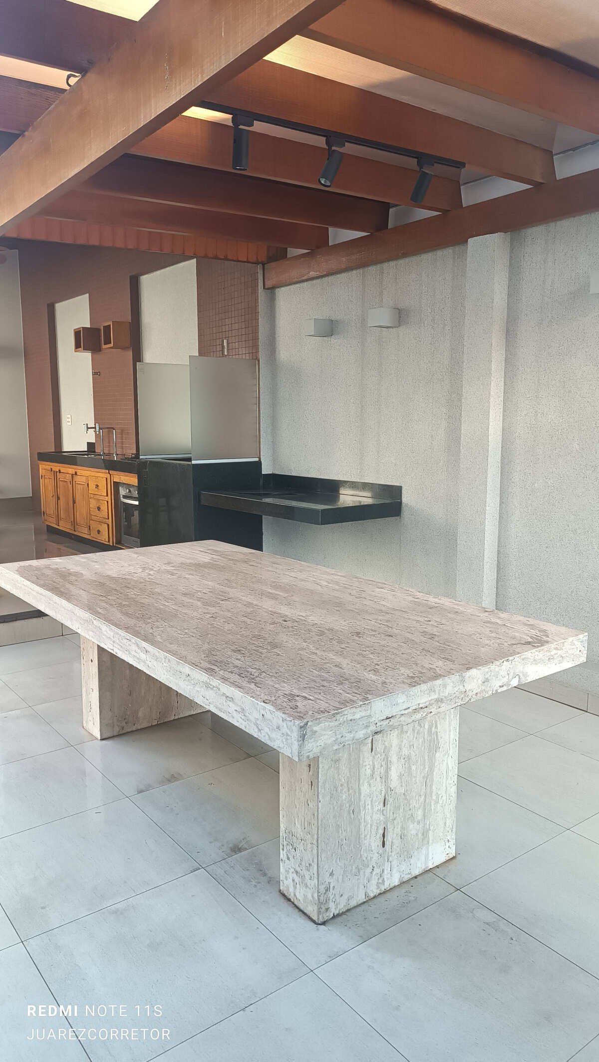 Casa à venda com 4 quartos, 225m² - Foto 16