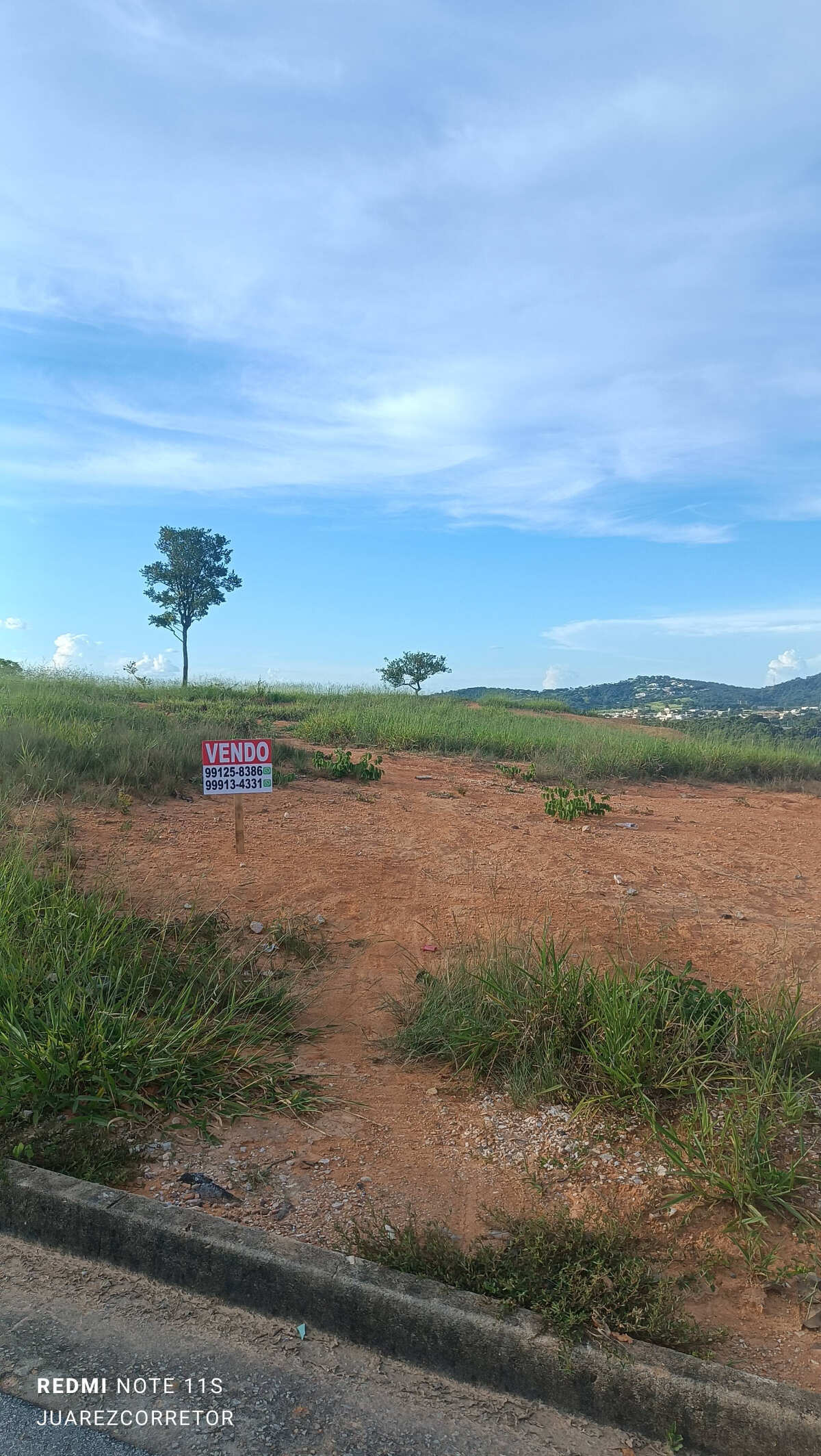 Lote de esquina à venda, bairro ALtaville .240m²