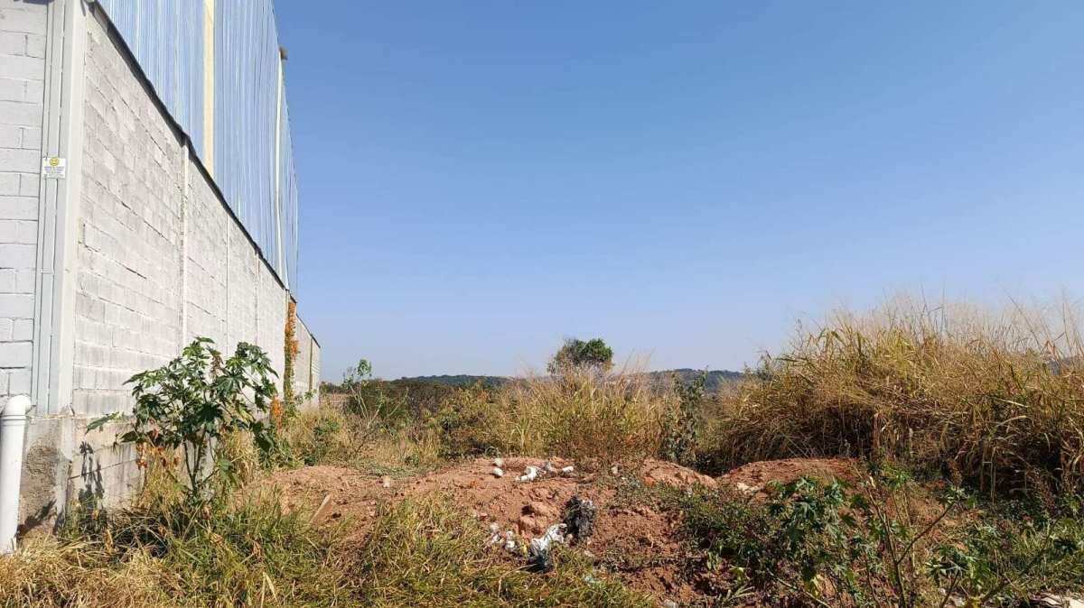 Terreno à venda, 300m² - Foto 1